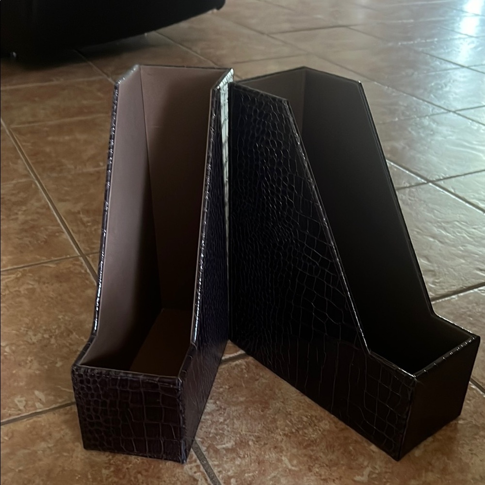 Brown Geometric Baskets with Minimalist Design